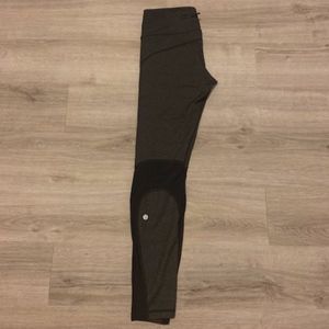Lululemon Grey/Black Leggings Tights Reflective